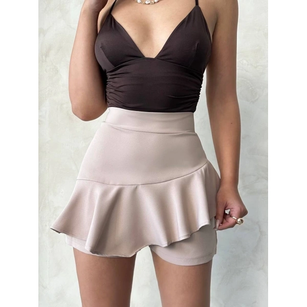 Valonlu fırfırlı şort bej s24683
