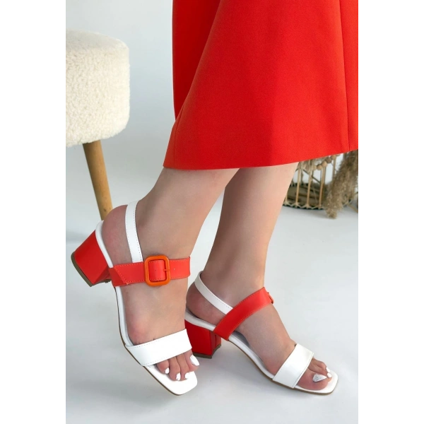 Year Beyaz Cilt Turuncu Detaylı Topuklu Ayakkabı