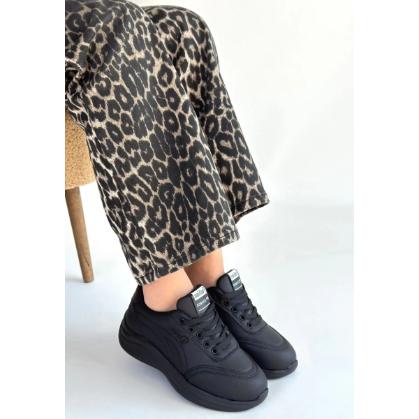 Yejja Siyah Cilt Bağcıklı Spor Ayakkabı