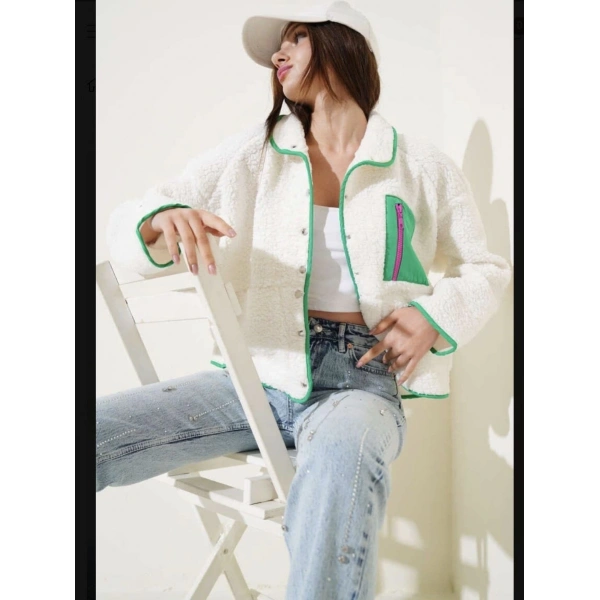 Yeşil fermuar cepli kuzu mont beyaz t1085