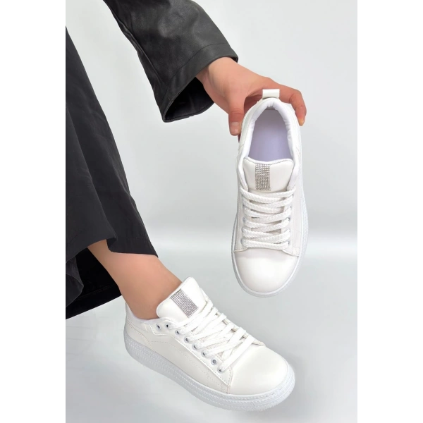 Yier Beyaz Cilt Bağcıklı Spor Ayakkabı