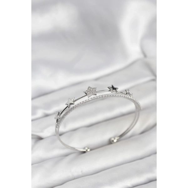 Yıldız Model Gümüş Renk Pirinç Kadın Bileklik