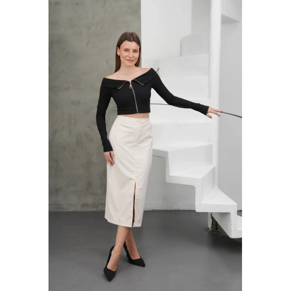 Yırtmaçlı uzun deri etek krem