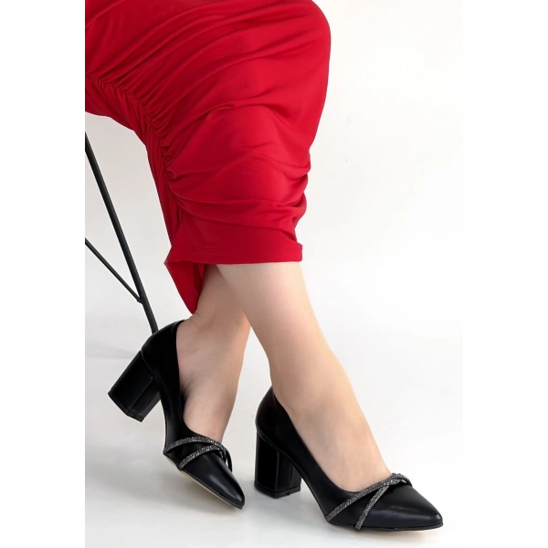 Zenta Siyah Cilt Topuklu Ayakkabı