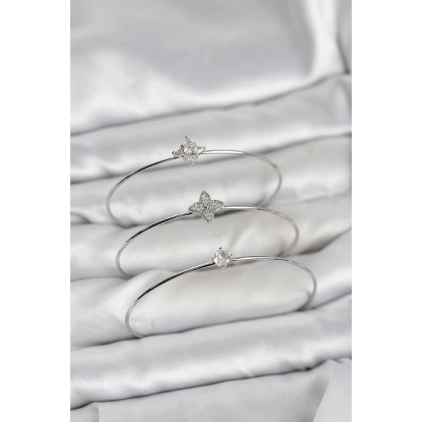 Zirkon Taşlı Gümüş Renk Yonca Model 3lü Kadın Bileklik Kombini