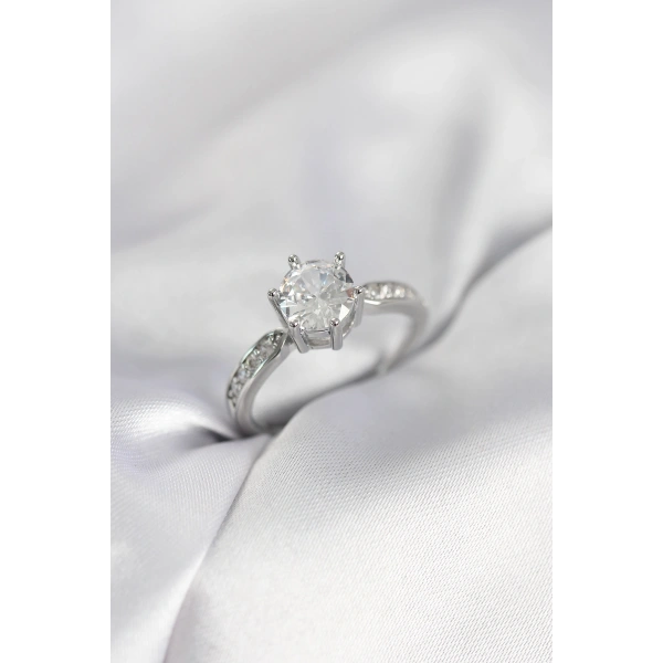 Zirkon Taşlı Tek Taş Model Gümüş Renk Kadın Yüzük