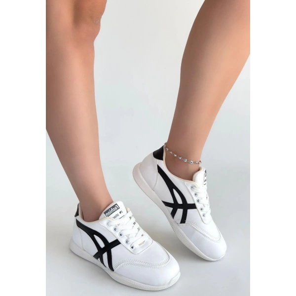 Zlay Beyaz Cilt Siyah Detaylı Bağcıklı Spor Ayakkabı