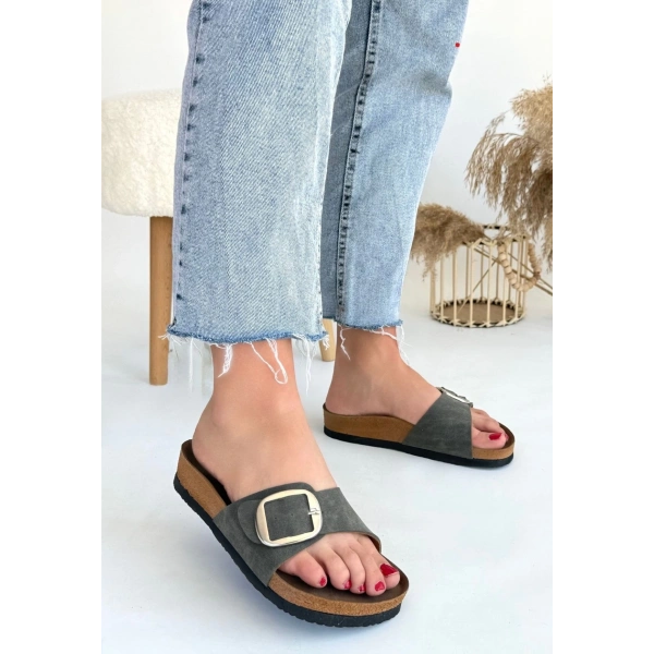 Zooy Yeşil Nubuk Terlik