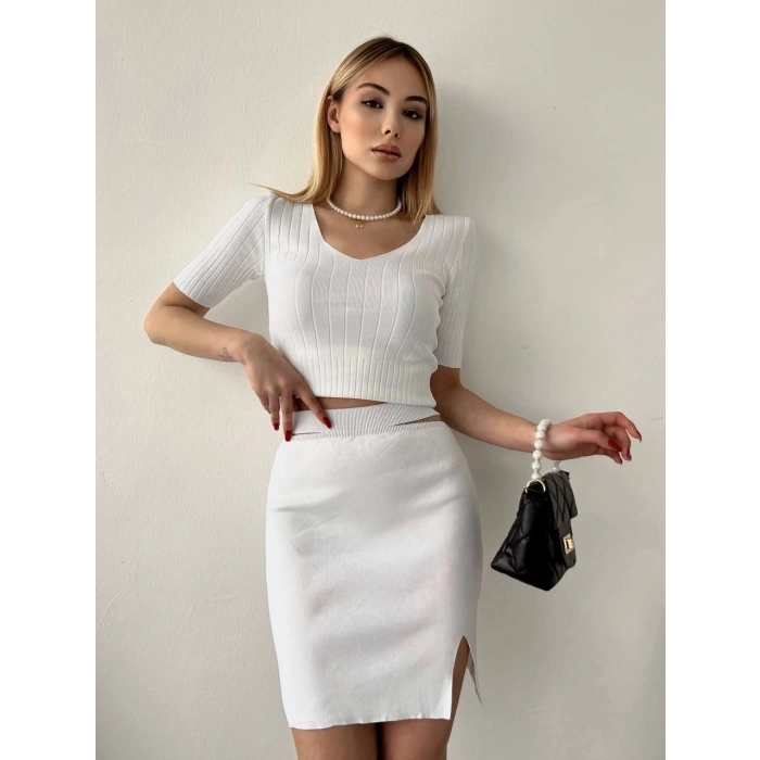 Etekli triko takım beyaz t23107