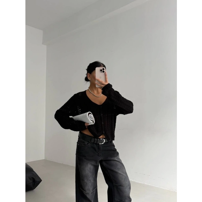 Küçük düğmeli küçük örgülü triko hırka siyah