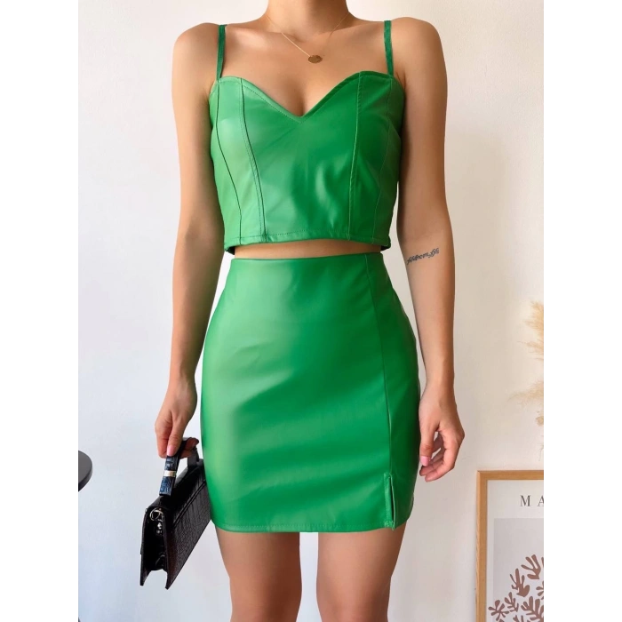 Tek yırtmaçlı arkadan fermuarlı deri etek yeşil s24475