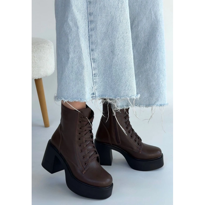 Tsan Kahverengi Cilt Bağcıklı Topuklu Bot