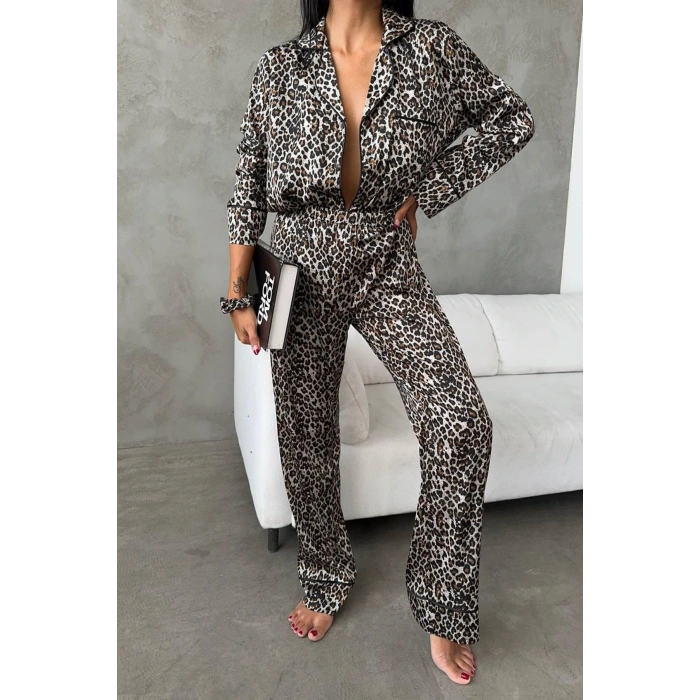 YEŞİL LEOPAR DİJİTAL BASKILI UZUN SATEN PİJAMA