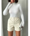 Beli lastikli çıtçıtlı deri şort krem w241007