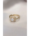 Gold Baget ve Zirkon Taşlı Kare Yüzük