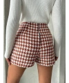 İki düğmeli kaz ayağı desen ch kumaş şort etek bordobeyaz h26414