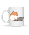 Laptoplu Hamster Desenli Porselen Kupa MODEL 112 – Sevimli Çalışkan Hamster Tasarımlı Kahve Kupası , Ofis & Ev İçin Tatlı Hediye