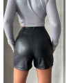 Parçalı cepli deri şort siyah w26312