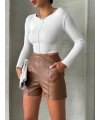 Parçalı cepli deri şort taba w26312