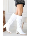 Pitay Beyaz Cilt Topuklu Çizme
