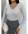 V yaka çizgili bluz gri A3699
