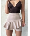 Valonlu fırfırlı şort bej s24683