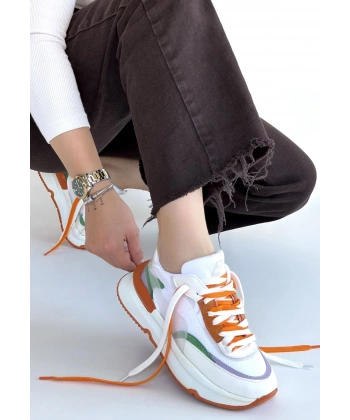 Aleh Beyaz Cilt Turuncu Detaylı Çift Bağcıklı Spor Ayakkabı