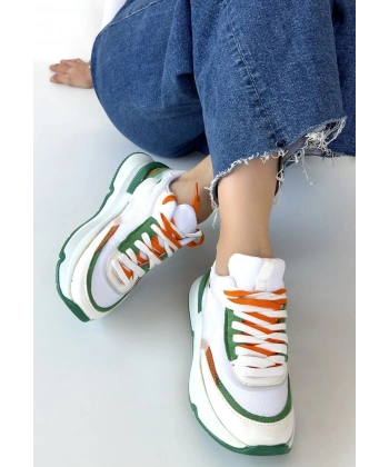 Aleh Beyaz Cilt Yeşil Detaylı Çift Bağcıklı Spor Ayakkabı