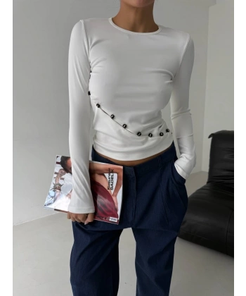 Asimetrik alt detaylı bluz beyaz