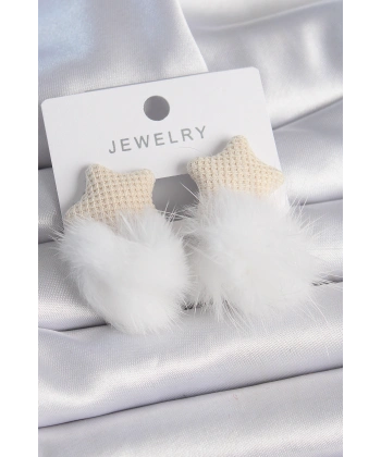 Beyaz Renk Tüylü Yıldız Ponpon Model Kadın Küpe