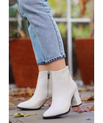 Biya Bej Cilt Topuklu Bot