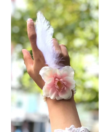 Bride to be Nedime Gelin Bilekliği Tüy ve İnci Boncuk Detaylı Somon Renkli Bekarlığa Veda Partisi Bilekliği 10 Adet