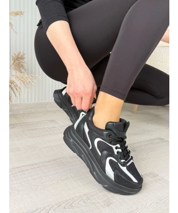 Cata Siyah Cilt Beyaz Detaylı Spor Ayakkabı