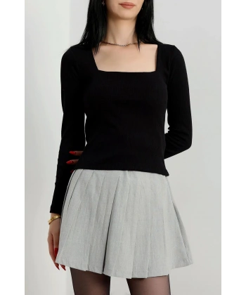 Çerçeve yaka kaşkorse bluz siyah