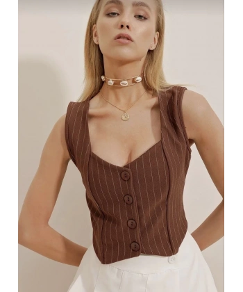 Çizgili krep düğmeli yelek kahve s3395