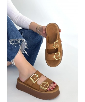 Coer Taba Süet Çift Tokalı Terlik