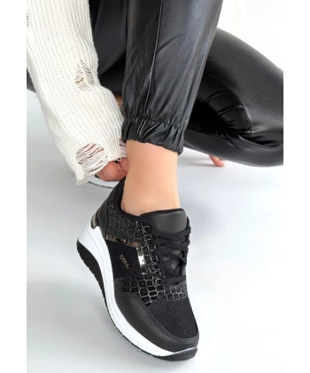 Geja Siyah Cilt Bağcıklı Beyaz Tabanlı Spor Ayakkabı