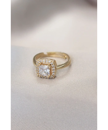 Gold Baget ve Zirkon Taşlı Kare Yüzük