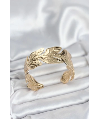 Gold Renk Pirinç Levha Yaprak Model Kadın Bileklik