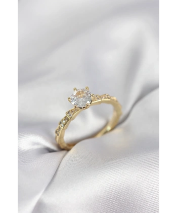 Gold Renk Zirkon Taşlı Tek Taş Model Kadın Yüzük