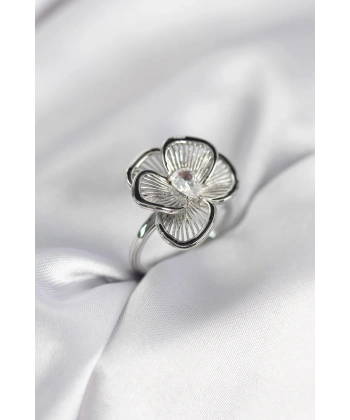 Gümüş Renk Çiçek Model Vintage Kadın Yüzük