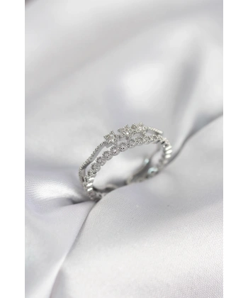 Gümüş Renk Minimal Yıldızlı Model Kadın Yüzük