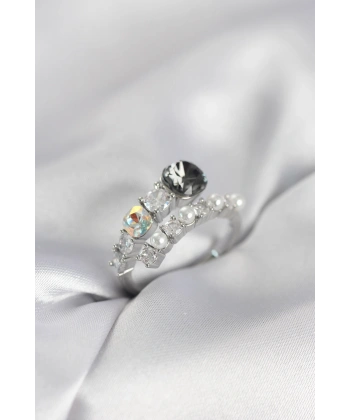 Gümüş Renk Pirinç Zirkon Taşlı İncili Kadın Yüzük