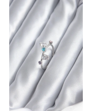 Gümüş Renk Renkli Zirkon Taşlı Kadın Yüzük