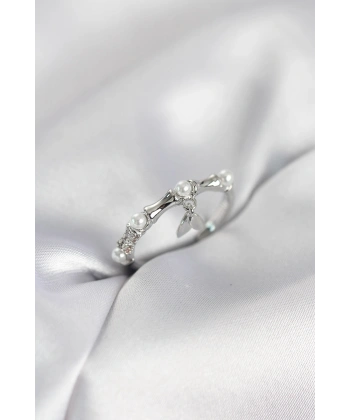 Gümüş Renk Sallantılı Kemik Model Kadın Yüzük