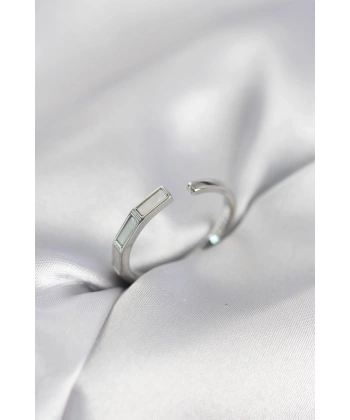 Gümüş Renk Sedefli Çubuk Model Kadın Yüzük