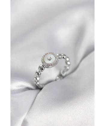 Gümüş Renk Sedefli Yıldız Model Zirkon Taşlı Kadın Yüzük