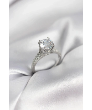 Gümüş Renk Tek Taş Model Zirkon Taşlı Kadın Yüzük