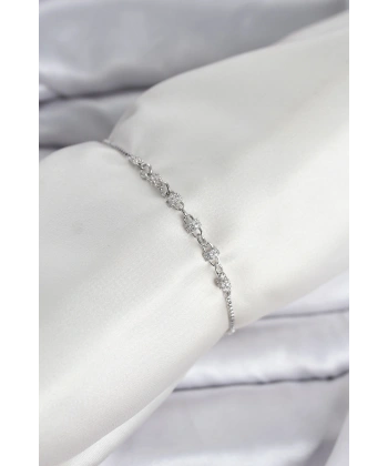 Gümüş Renk Zincir Model Zirkon Taşlı Pirinç Asansörlü Kadın Bileklik
