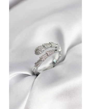 Gümüş Renk Zirkon Taşlı Yılan Model Kadın Yüzük